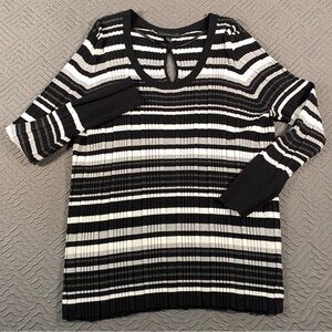 Lane Bryant Black Gray Striped Sweater Size 26/28 EUC